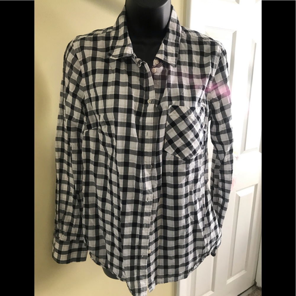 3/$20 Merona checked Blouse